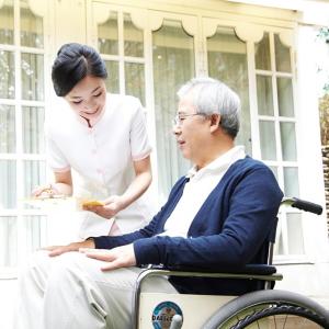 장애인이 집에서 재활서비스를 받을 수 있도록 장애인활동지원법 개정 발의
